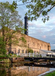 canal-at-bingley-damart-loch-Edit